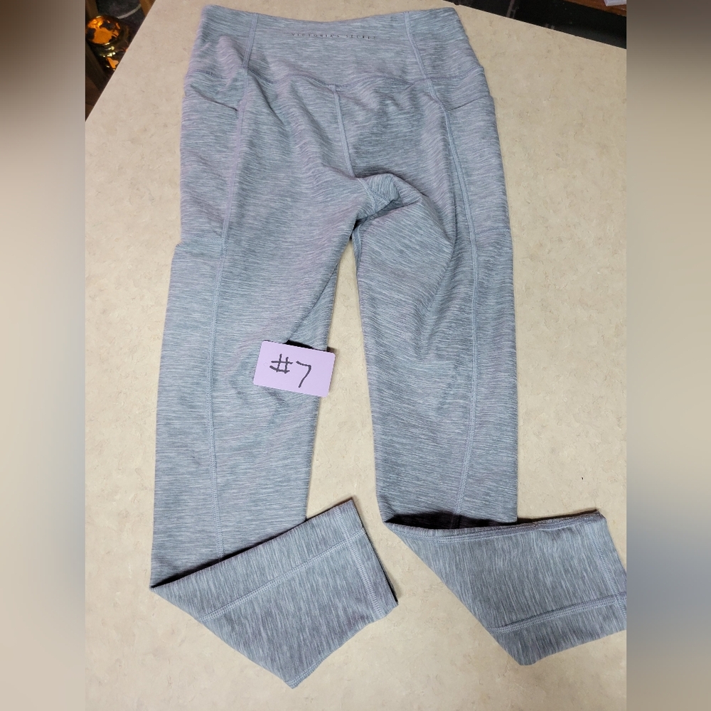 Victorias Secret Women's size 8 heather grey Leggings - Picture 9 of 9